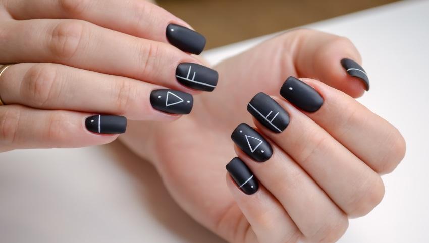 Geometrische Muster für die Nägel