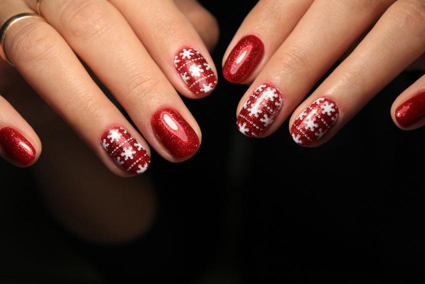 Christmas Nails: Zauberhafte Nageldesign-Ideen fr Weihnachten  Nails &  Beauty Factory