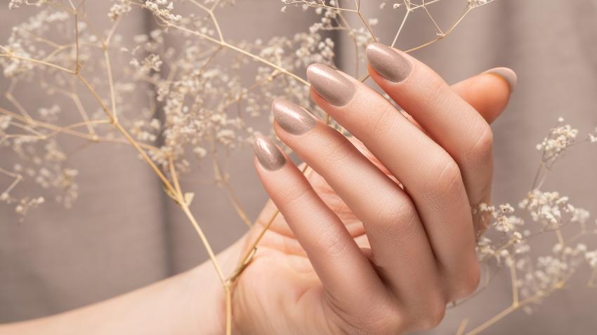 Wie lange Nagellack, Nagelgel und Co. trocknen müssen