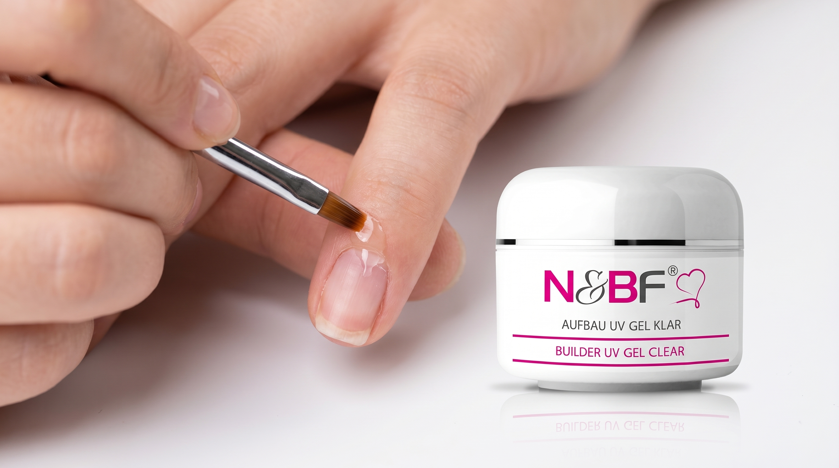 Eingerissenen Nagel reparieren mit dem N&BF Aufbau UV Gel Klar