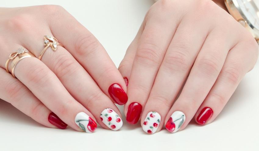 Nageldesign mit Früchten