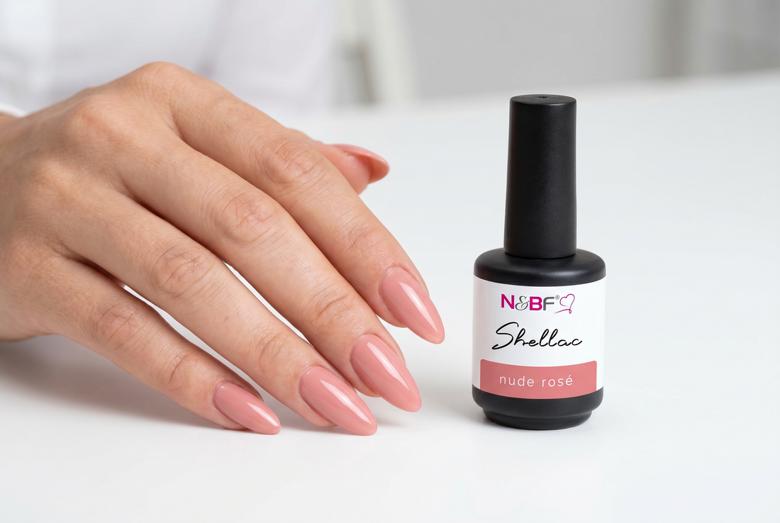 Was sind Shellac Nägel und wie werden sie aufgetragen?